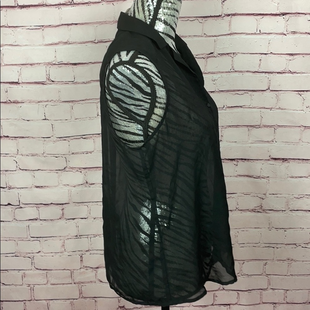 Forever 21 Sheer Top Size Medium - Picture 3 of 5